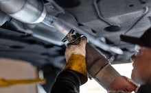 Load image into Gallery viewer, MagnaFlow Universal Catalytic Converter 2.5inch T2 Rear
